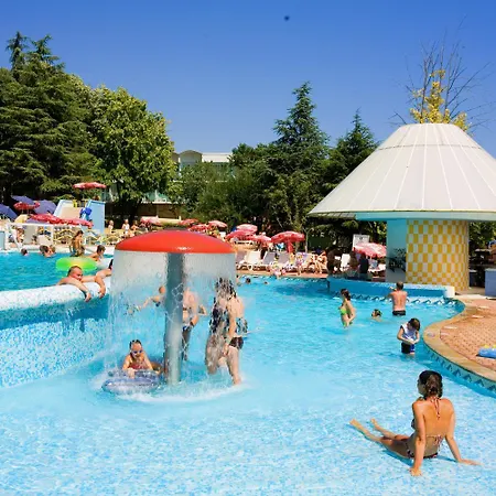 فندق Orhidea البينا