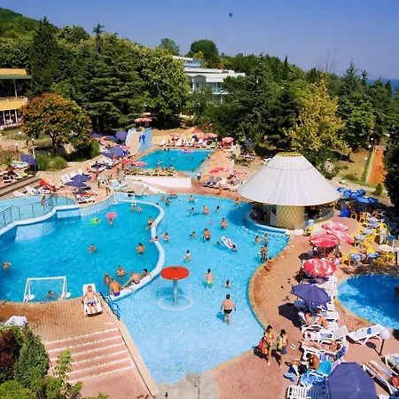 Отель Orhidea 3*