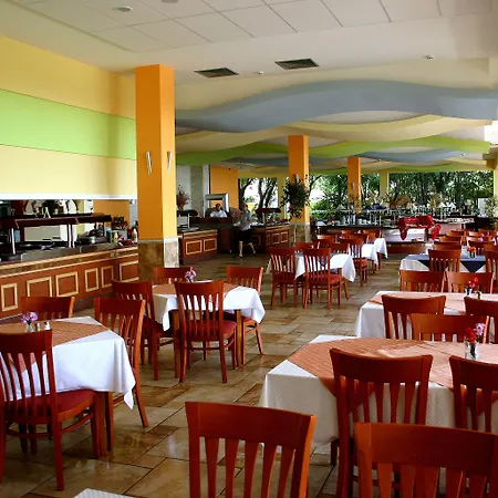 Orhidea فندق البينا