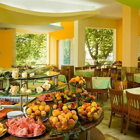 Orhidea فندق البينا